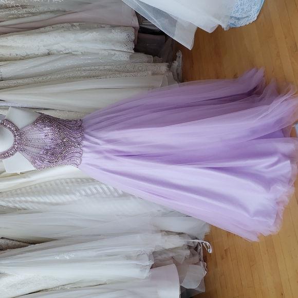 Prom - Picture 3 of 5